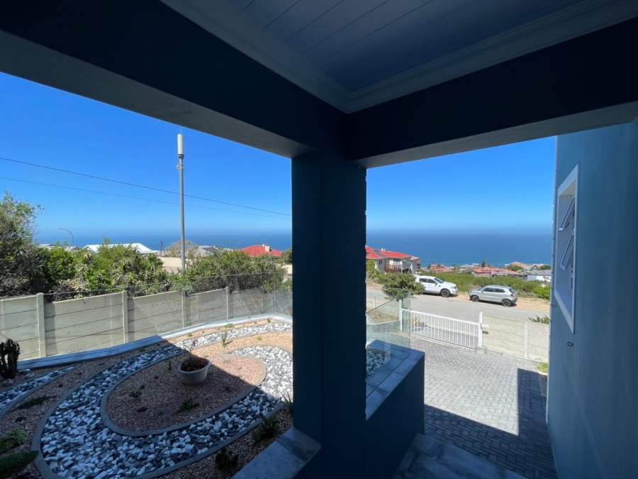 5 Bedroom Property for Sale in Dana Bay Western Cape